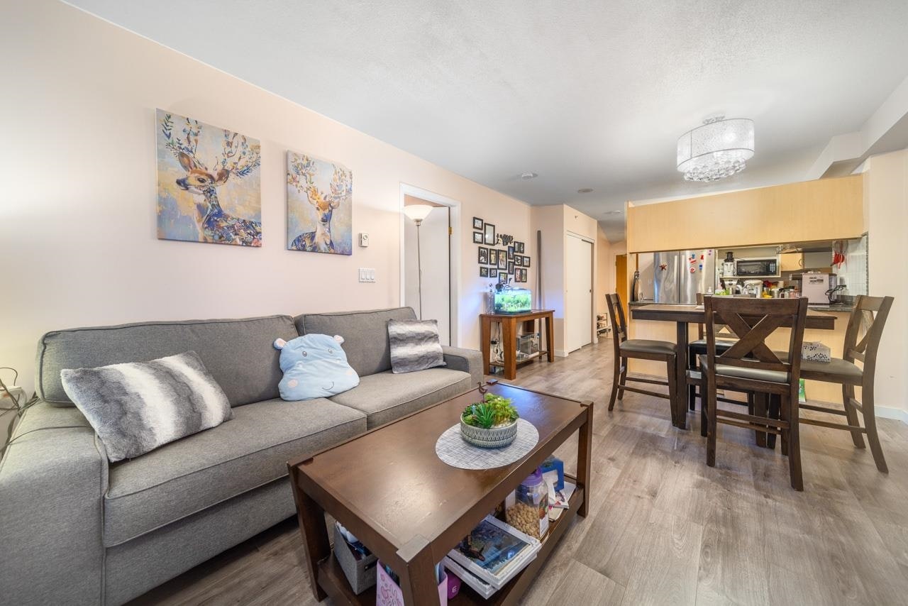 702-6611 Cooney Road, Richmond, BC, V6Y 4C5