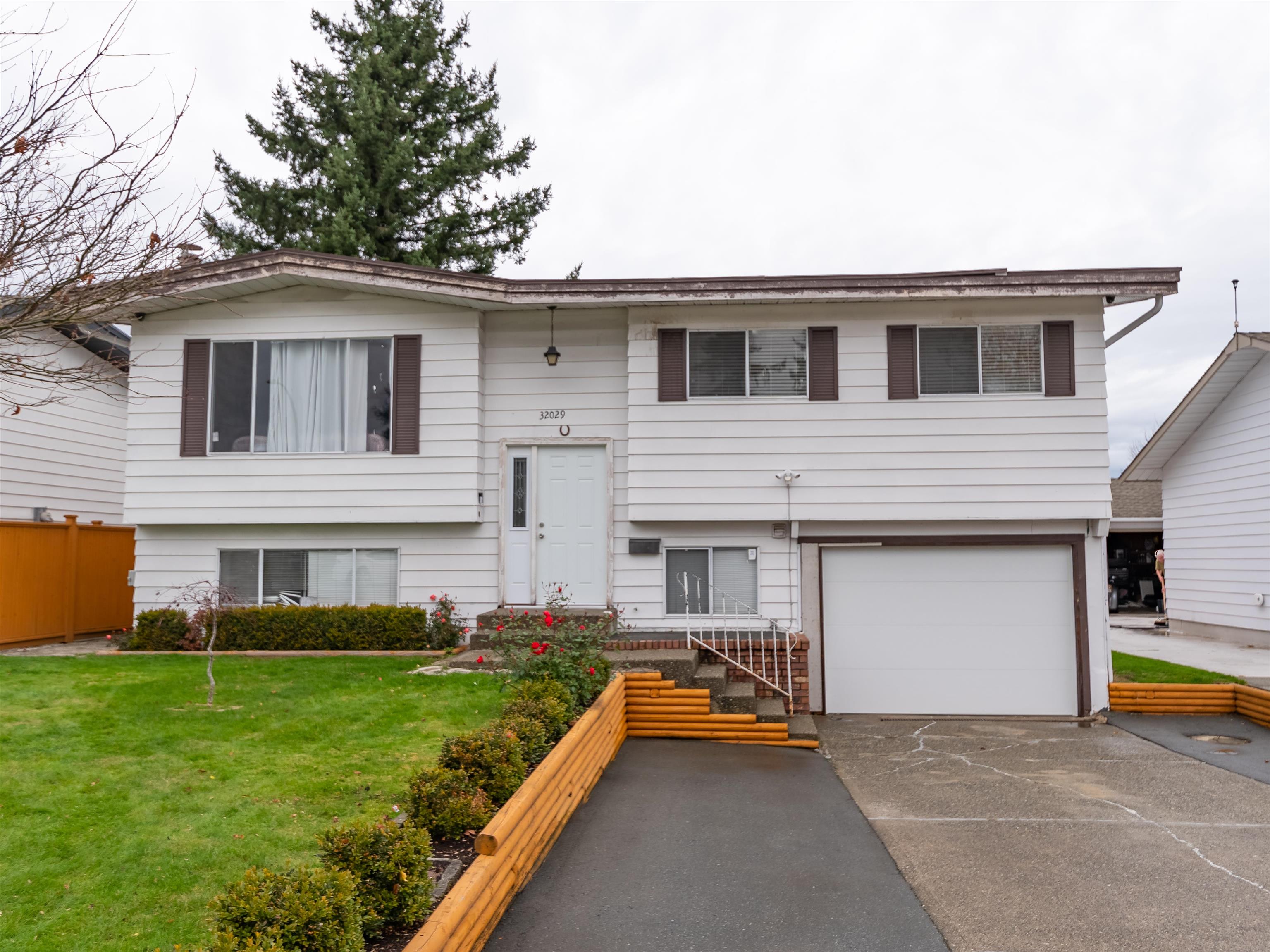 32029 Austin Avenue, Abbotsford, BC, V2T 4P4