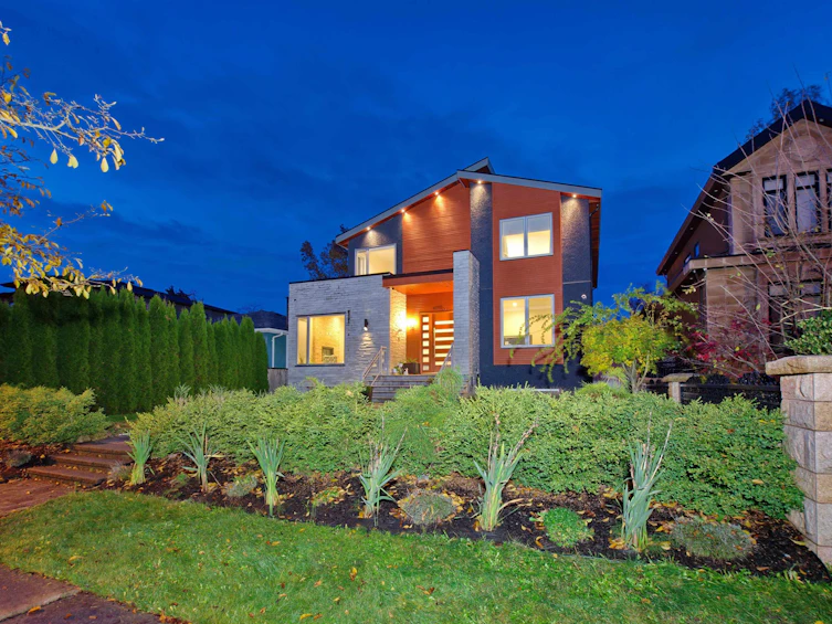 6537 Wales Street, Vancouver, BC, V5S 2R4