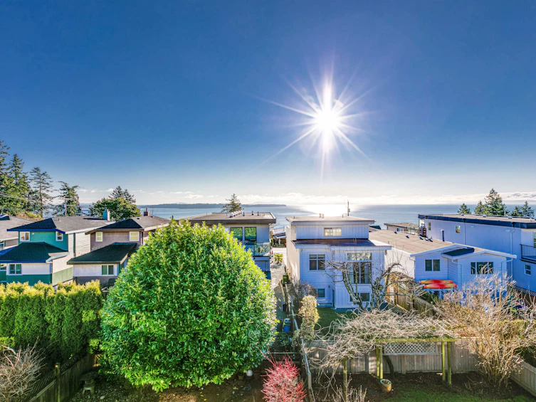 14772 Goggs Avenue, Surrey, BC, V4B 2N2