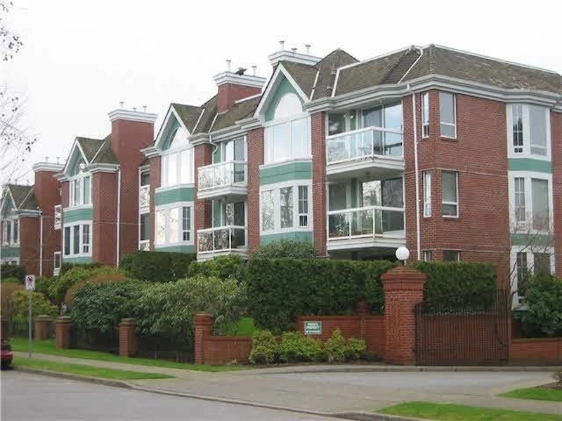 101 - 1695 Augusta Avenue, Burnaby BC V5A 4S8