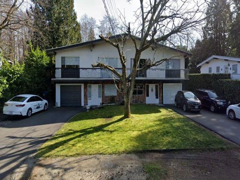 7032 140a Street, Surrey BC V3W 5L5