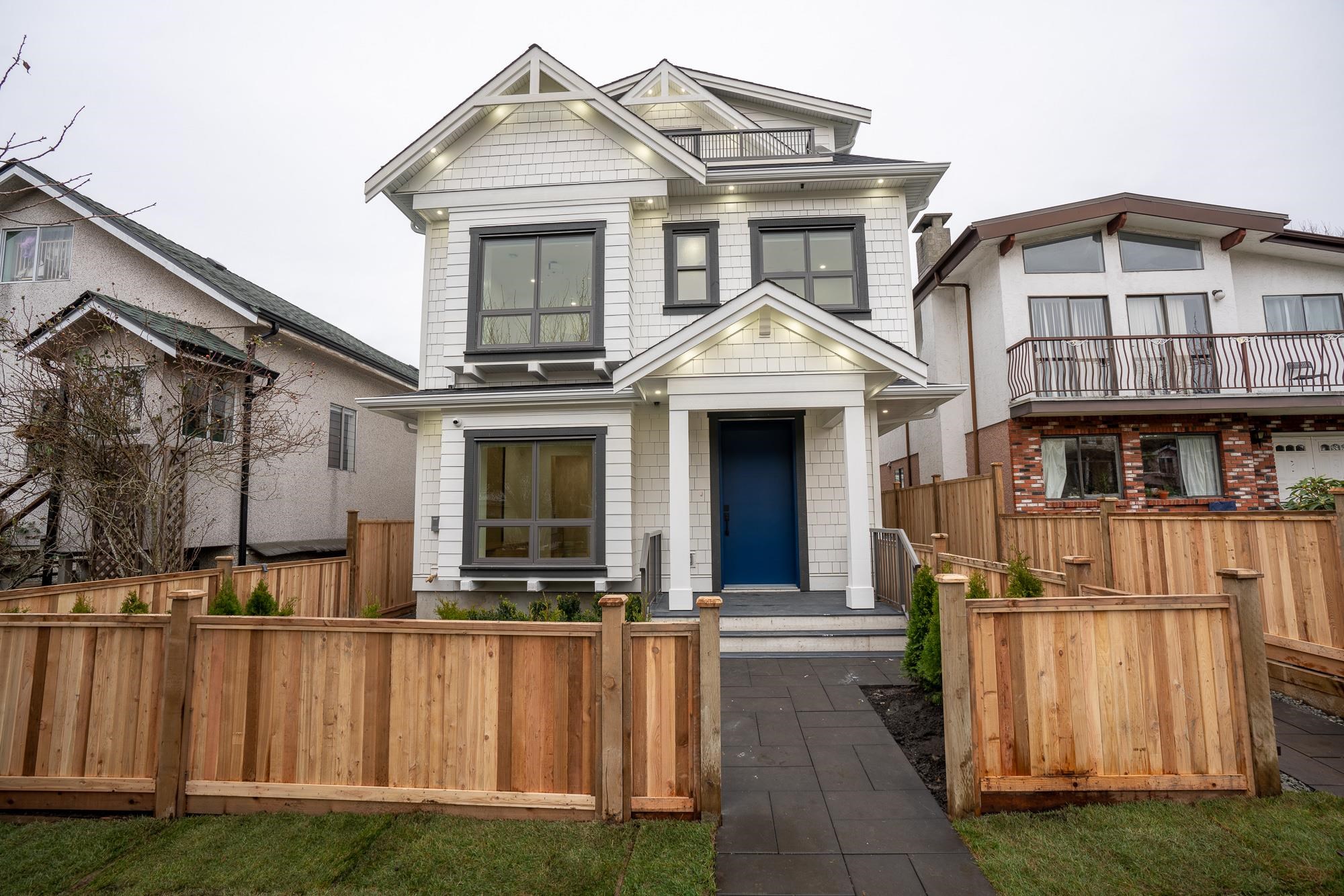 A-531 E 18th Avenue, Vancouver, BC, V5V 1G2