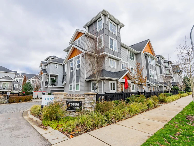 20-20856 76 Avenue, Langley, BC, V2Y 0S7