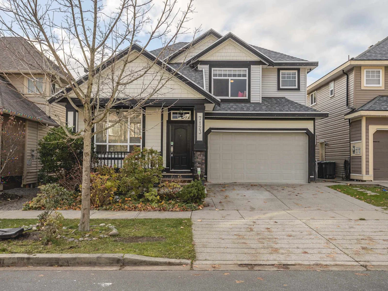 7123 194b Street, Surrey BC V4N 5Z3