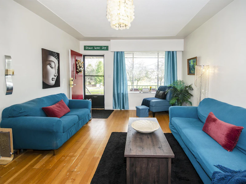 111 N Kaslo Street, Vancouver BC V5K 3M9