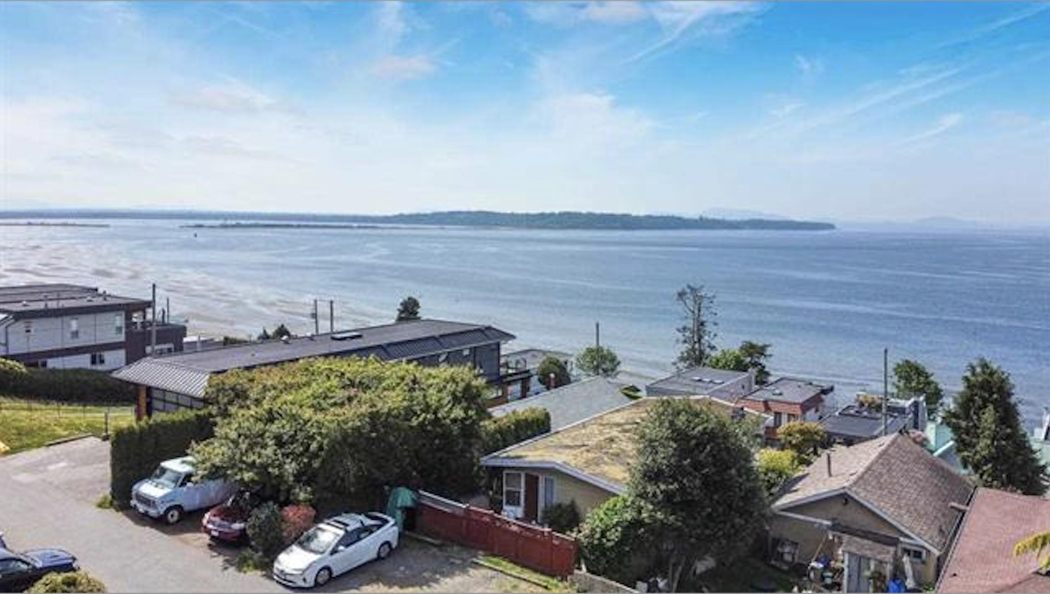 15276 Columbia Avenue, Surrey, BC, V4B 1J6