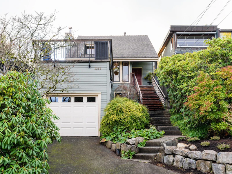 3269 Connaught Avenue, North Vancouver BC V7K 1Y3