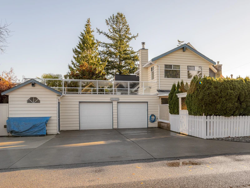 6705 Seaview Road, Delta BC V4L 1A2