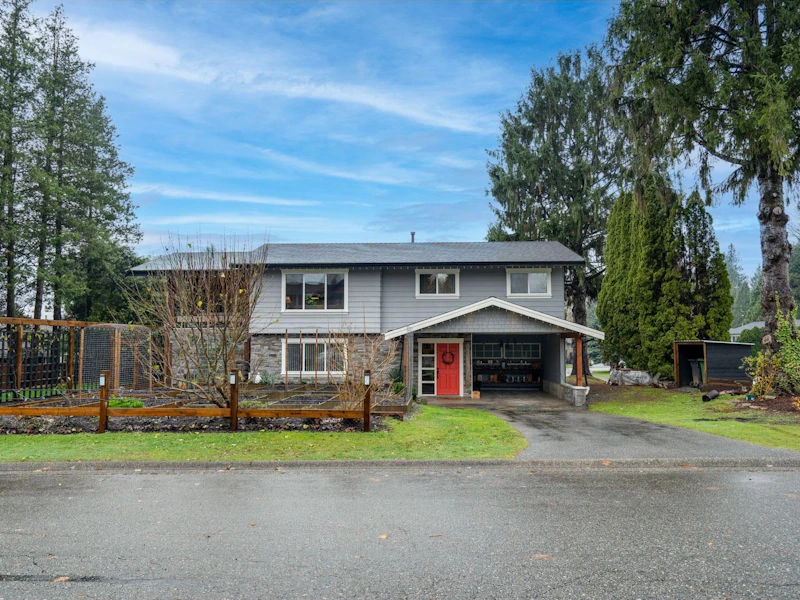 34689 St Matthews Way, Abbotsford BC V2S 5L4