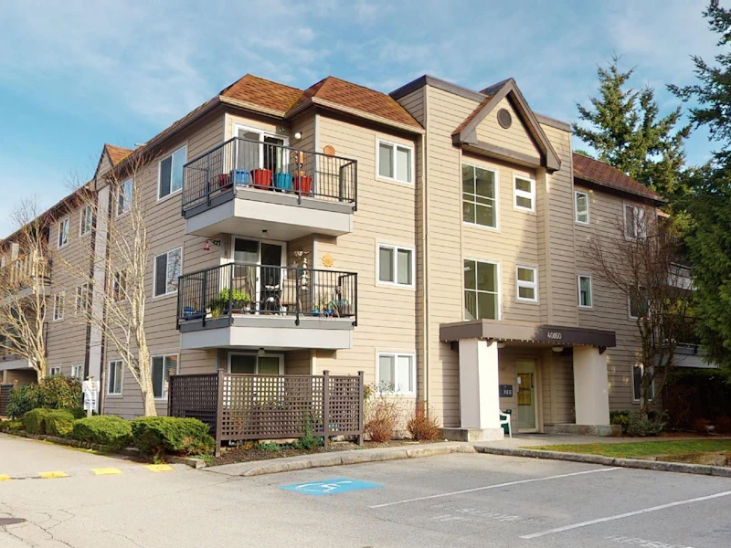 D109 - 40160 Willow Crescent, Squamish BC V8B 0M2