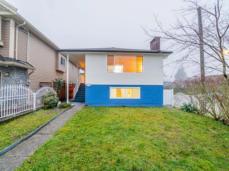 7475 2nd Street, Burnaby BC V3N 3R4