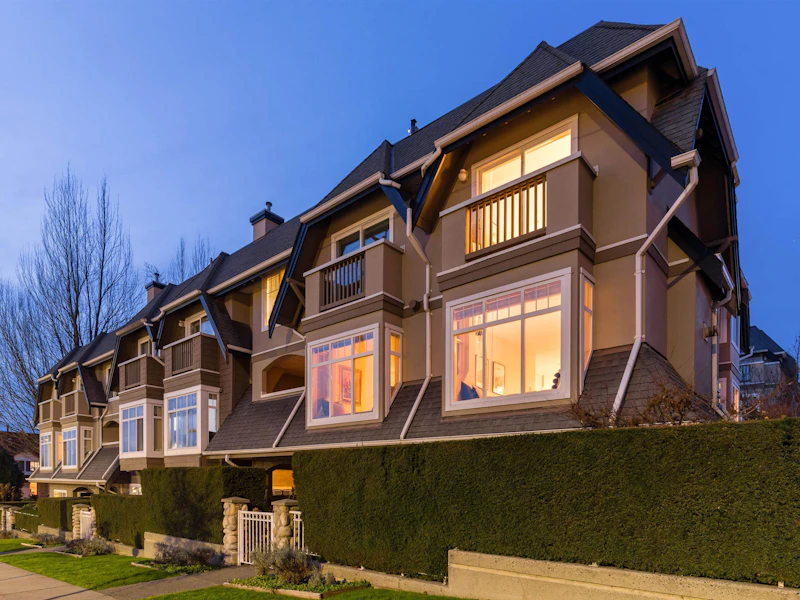 1308 Mahon Avenue, North Vancouver BC V7M 3M3