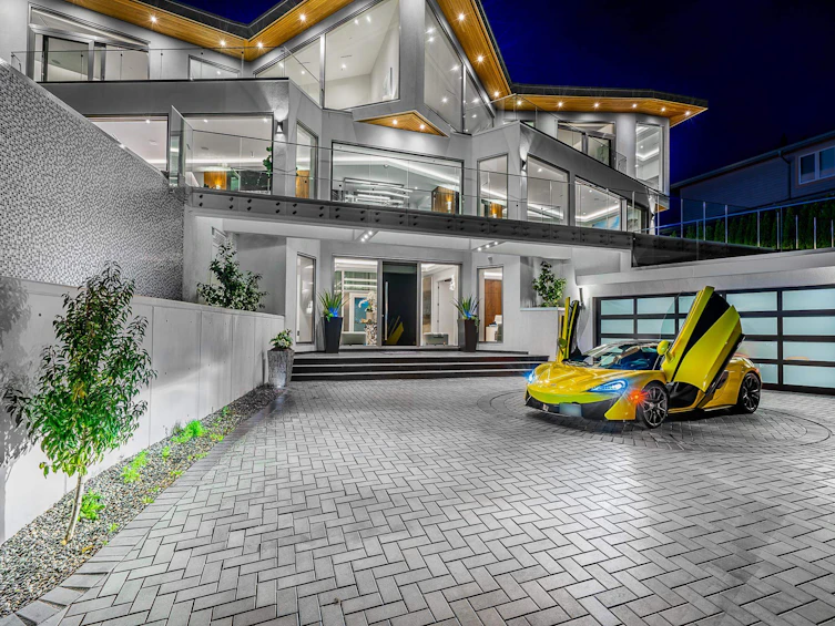4129 Burkehill Road, West Vancouver, BC, V7V 3M3