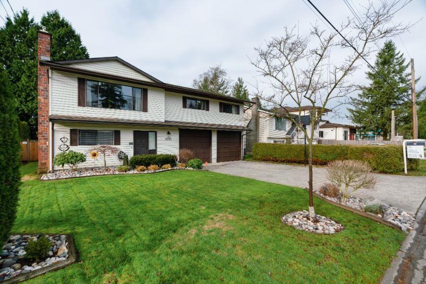 9781 154 Street, Surrey, BC, V3R 4J4