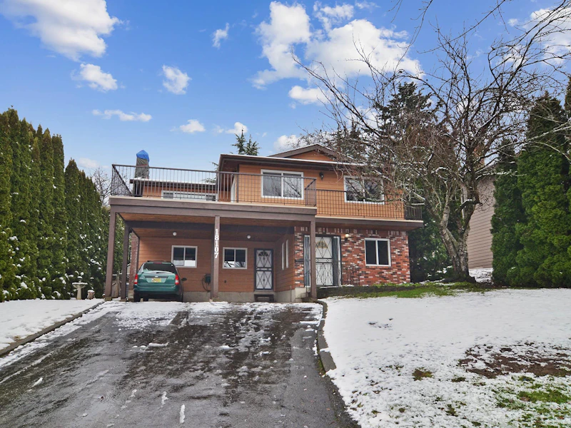 18107 57th Avenue, Surrey BC V3S 5N1
