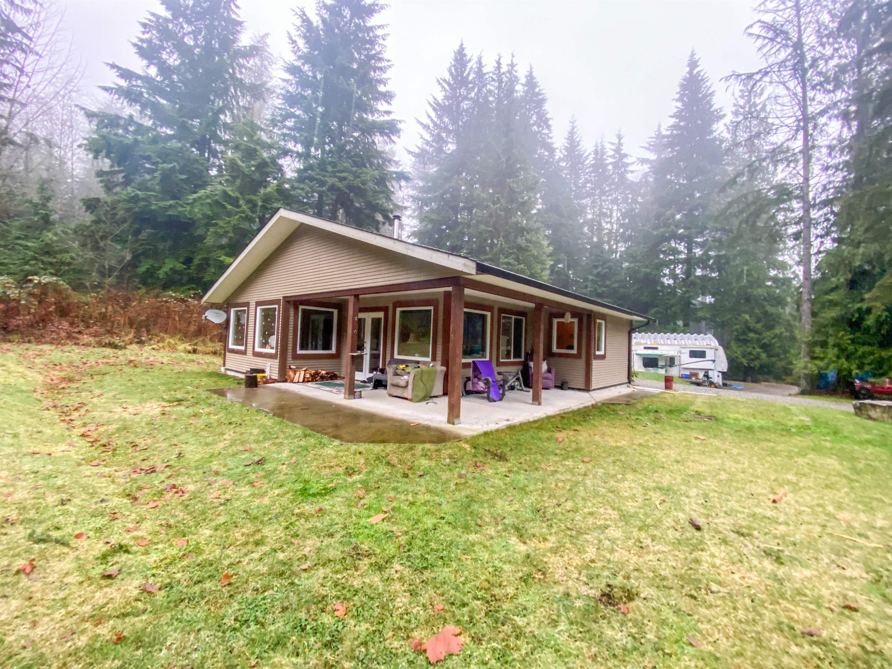 2089 Port Mellon Highway, Gibsons, BC, V0N 1V6