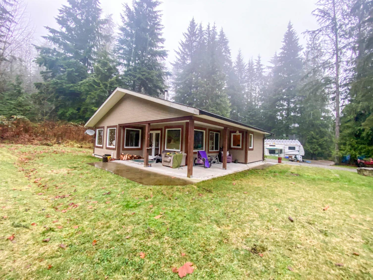 2089 Port Mellon Highway, Gibsons, BC, V0N 1V6