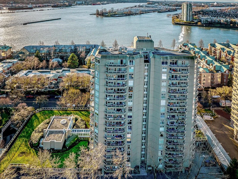 504 - 1135 Quayside Drive, New Westminster BC V3M 6J4