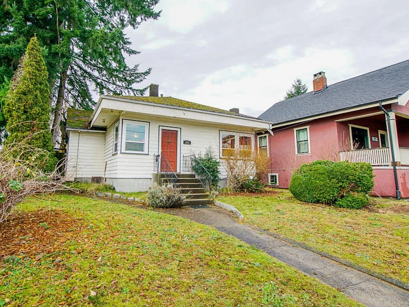 121 Richmond Street, New Westminster BC V3L 4B4