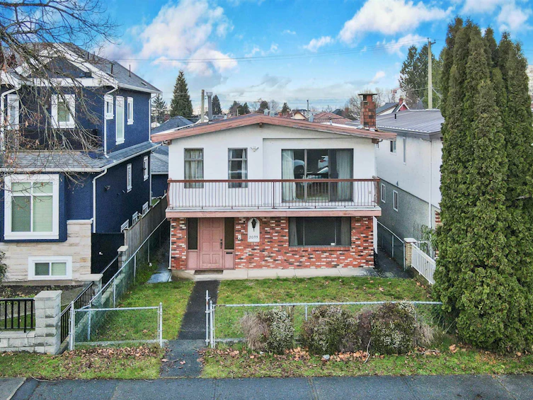 2033 E 34th Avenue, Vancouver, BC, V5P 1A7