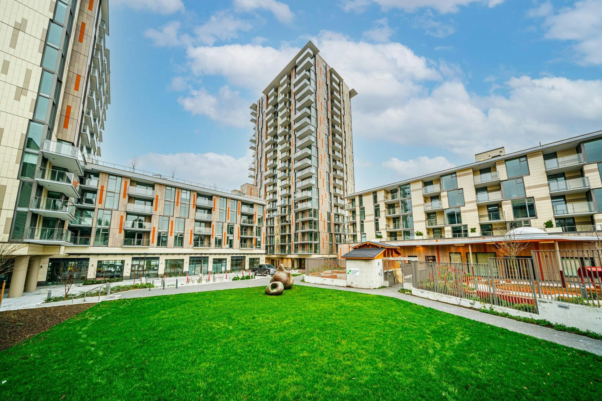 1501-8188 Fraser Street, Vancouver, BC, V5X 0J8
