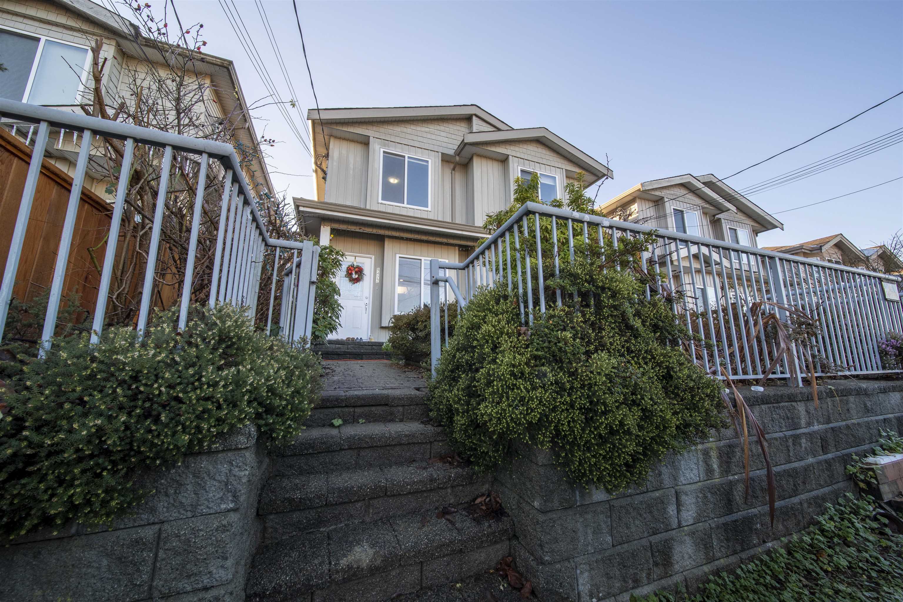 5422 Norfolk Street, Burnaby, BC, V5G 1G2