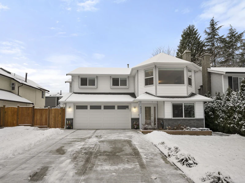 9457 214b Street, Langley BC V1M 1W5
