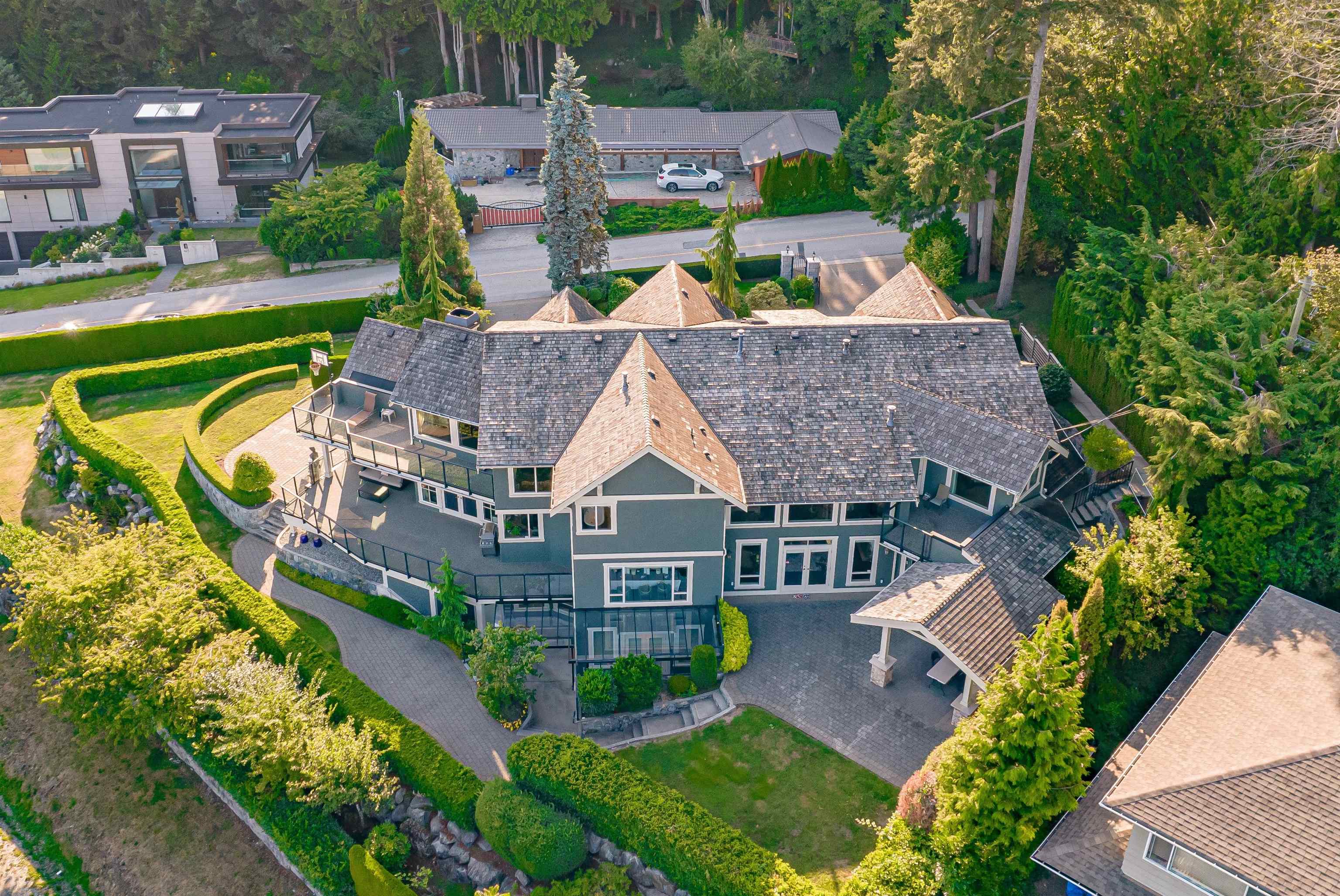 620 St. Andrews Road, West Vancouver, BC, V7S 1V4