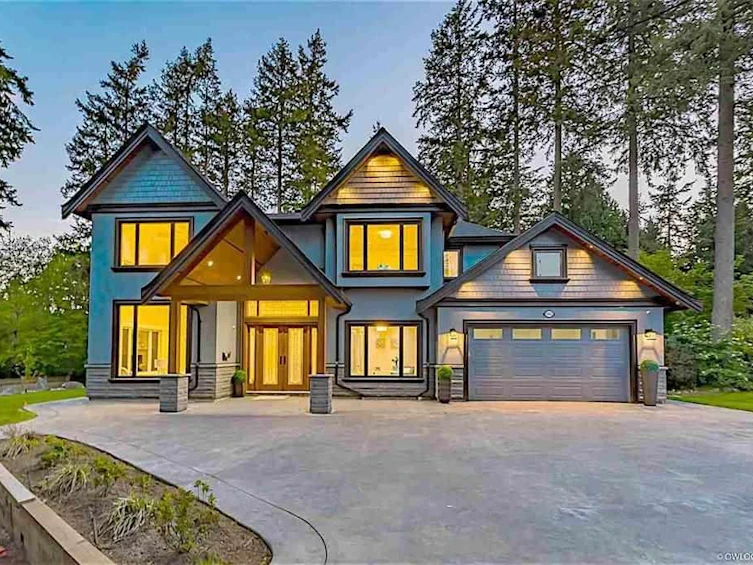 13842 17a Avenue, Surrey, BC, V4A 7H4