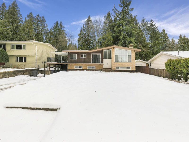 15095 91st Avenue, Surrey BC V3R 1B6
