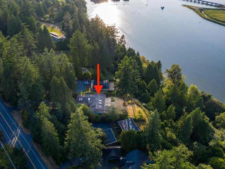 13035 Crescent Road, Surrey, BC, V4P 1J6
