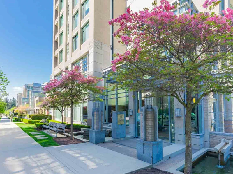 1802 - 1925 Alberni Street, Vancouver BC V6G 0A3
