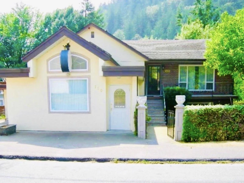 150 Cedar Avenue, Harrison Hot Springs BC V0M 0A5