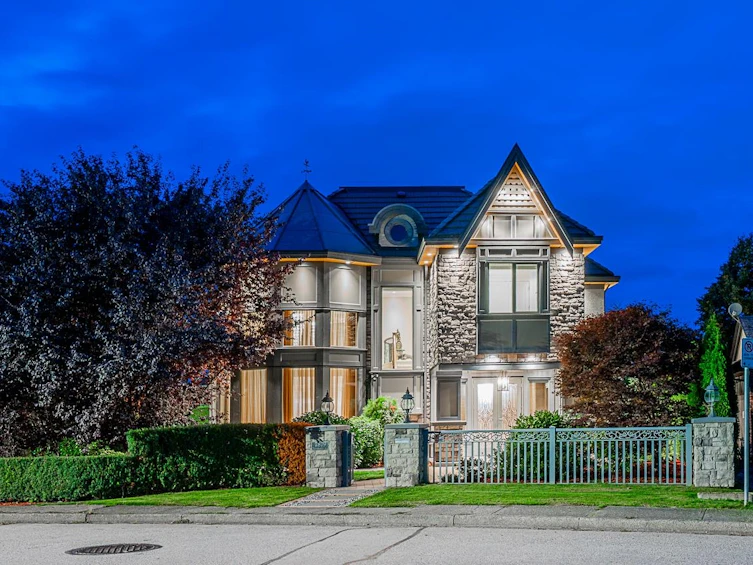 7879 Tweedsmuir Avenue, Richmond, BC, V7A 1L3