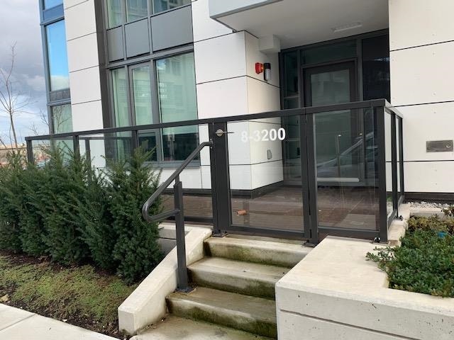 TH-8-3200 Corvette Way, Richmond, BC, V6X 0T8
