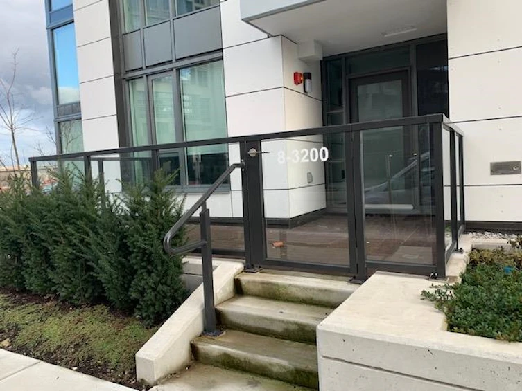 TH-8-3200 Corvette Way, Richmond, BC, V6X 0T8