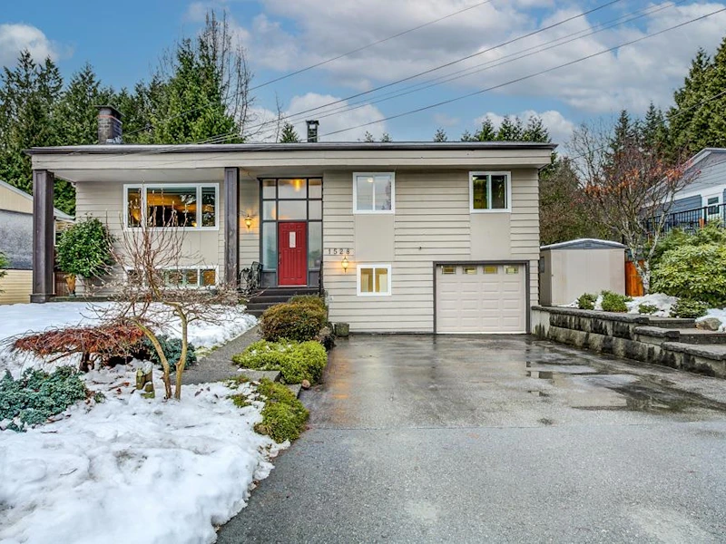 1528 Celeste Crescent, Port Coquitlam BC V3C 1E2