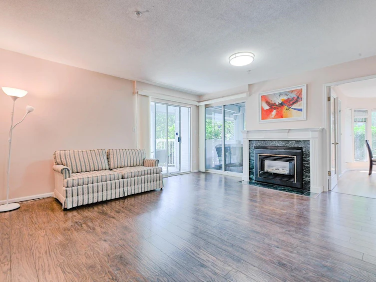 101-7520 Columbia Street, Vancouver, BC, V5X 4S8