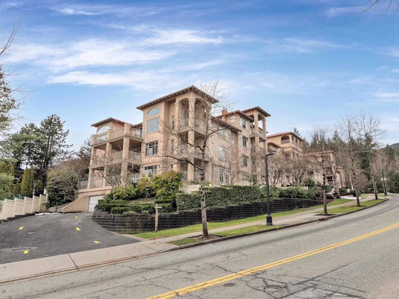 110 - 3176 Plateau Boulevard, Coquitlam BC V3E 3J2