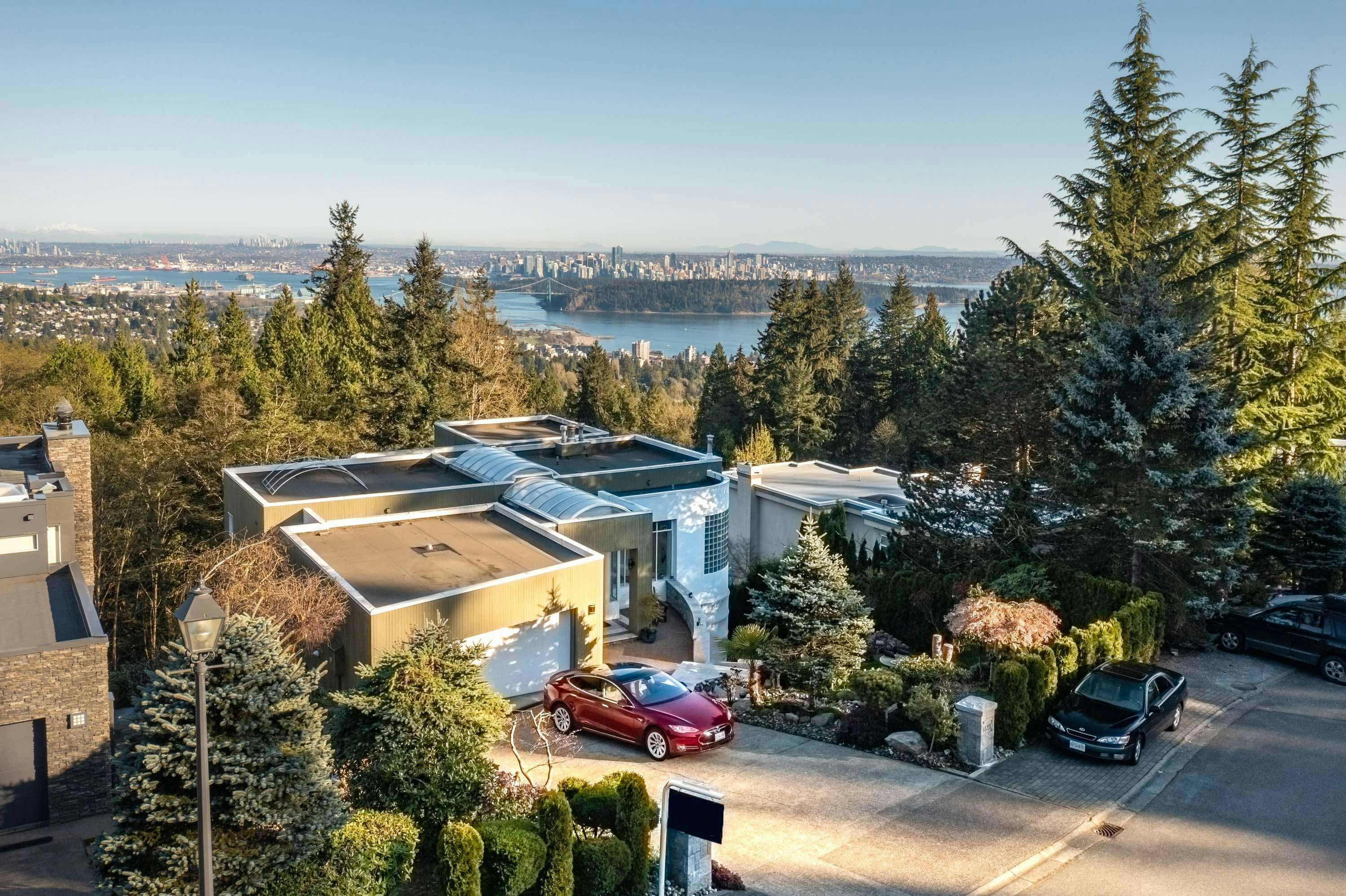 2548 Westhill Close, West Vancouver, BC, V7S 3E6