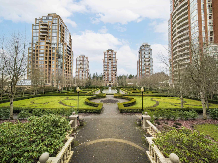 1801-6833 Station Hill Drive, Burnaby, BC, V3N 5E1