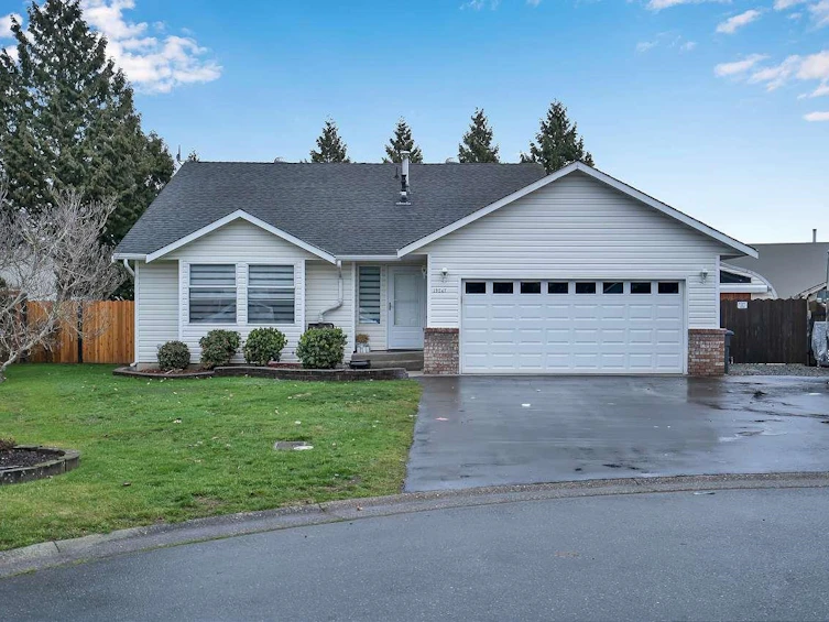 19247 59 Avenue, Surrey, BC, V3S 7S8