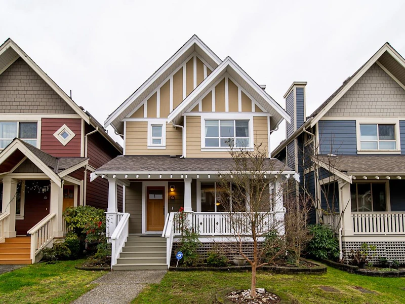 256 Jensen Street, New Westminster BC V3M 0E7