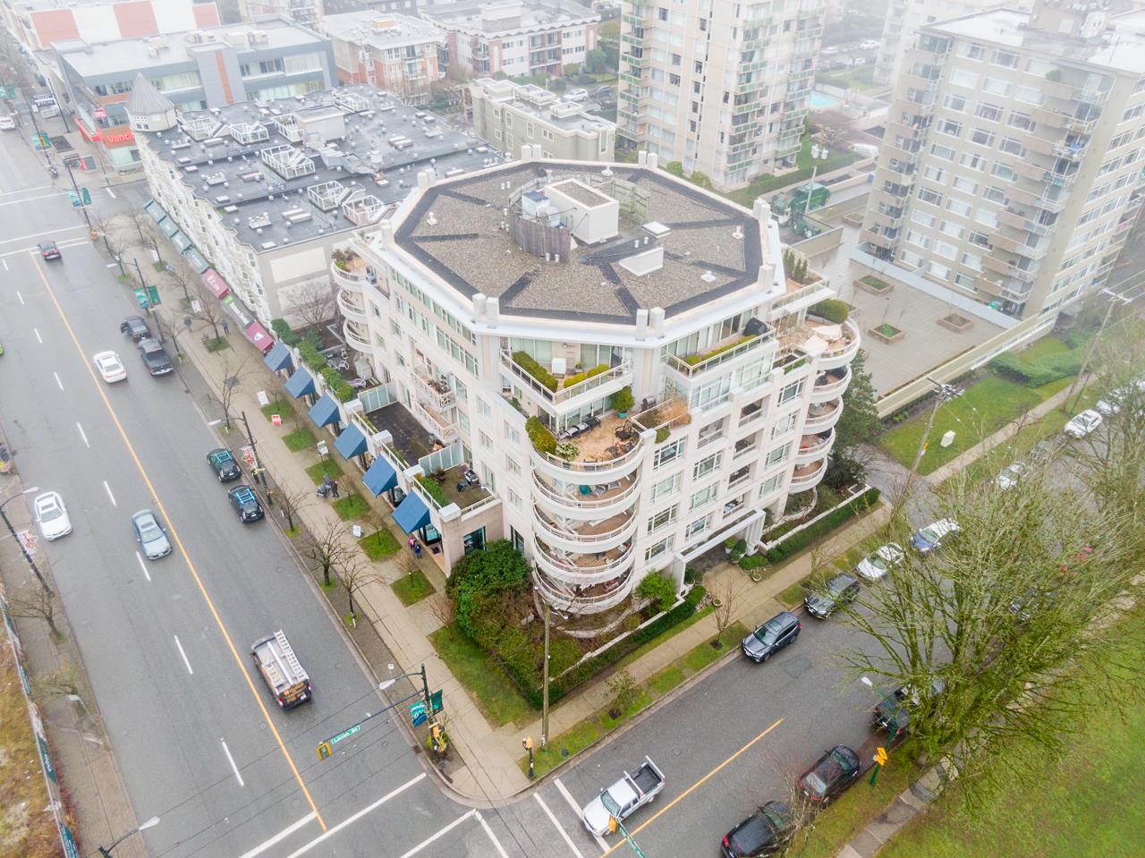 PH1-5700 Larch Street, Vancouver, BC, V6M 4E2