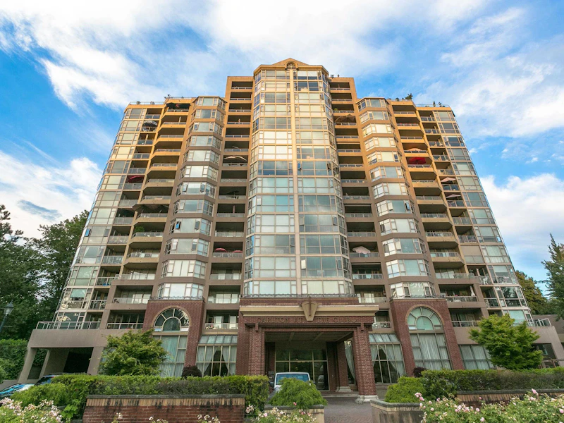 206 - 1327 E Keith Road, North Vancouver BC V7J 3T5