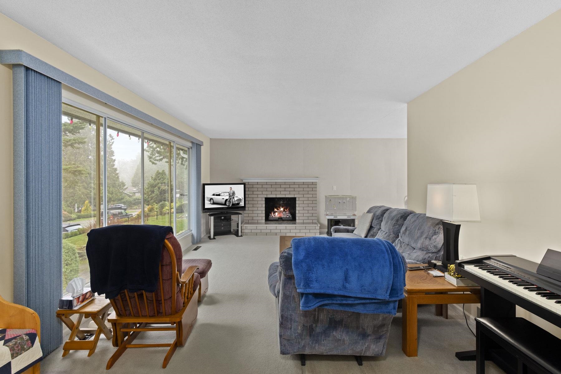 13771 Malabar Avenue, Surrey, BC, V4B 2X8