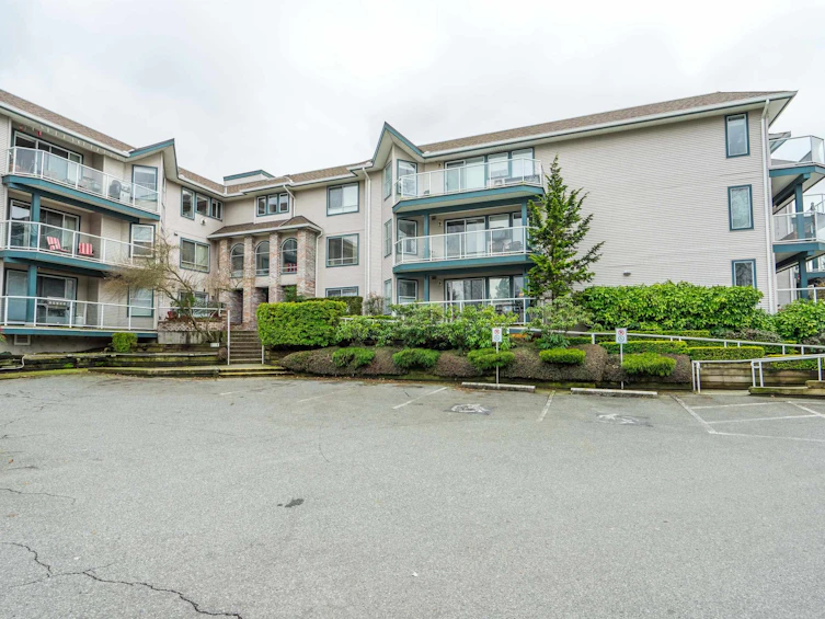 303-27358 32 Avenue, Langley, BC, V4W 3M5