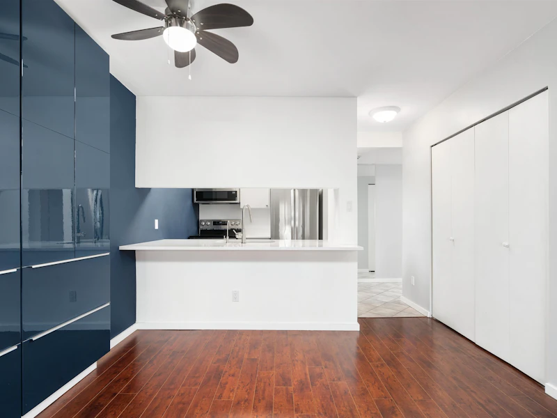 1708 - 4353 Halifax Street, Burnaby BC V5C 5Z4