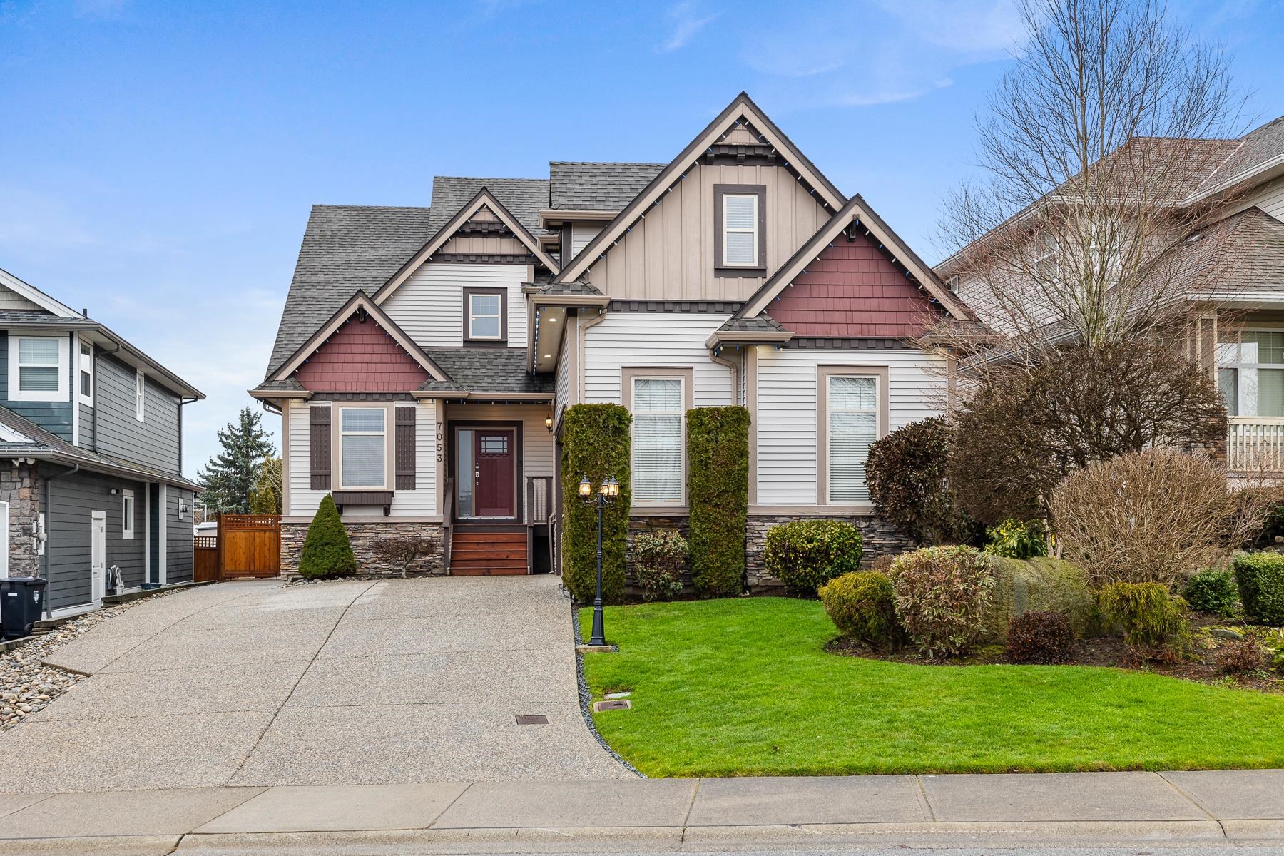 7053 198a Street, Langley, BC, V2Y 3H6